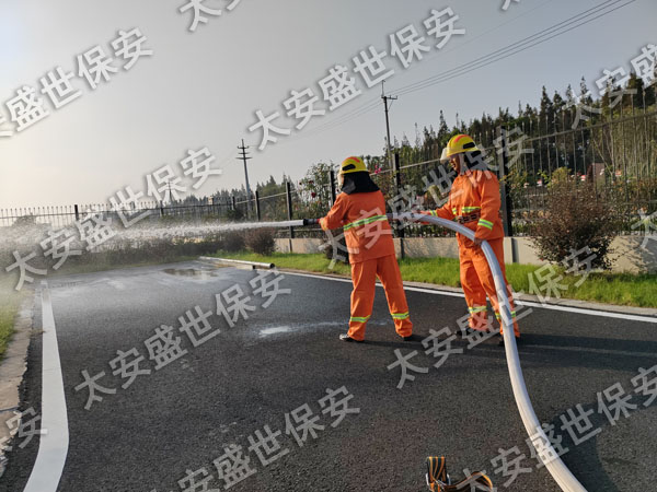 工厂保安